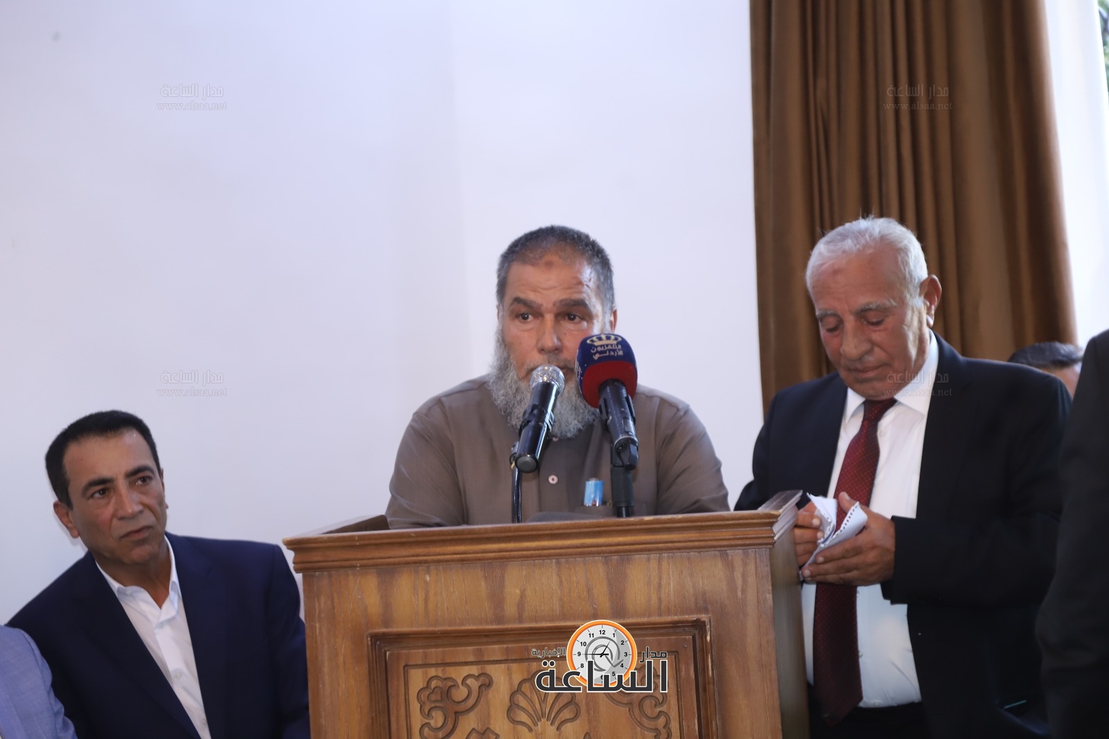 Madar Al-Saa Images 0.6217203211668572