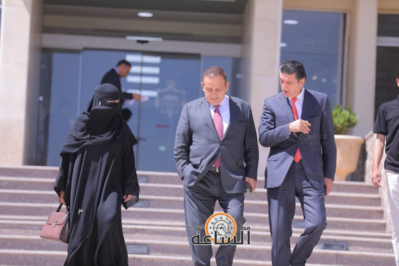 Madar Al-Saa Images 0.04363606122272756