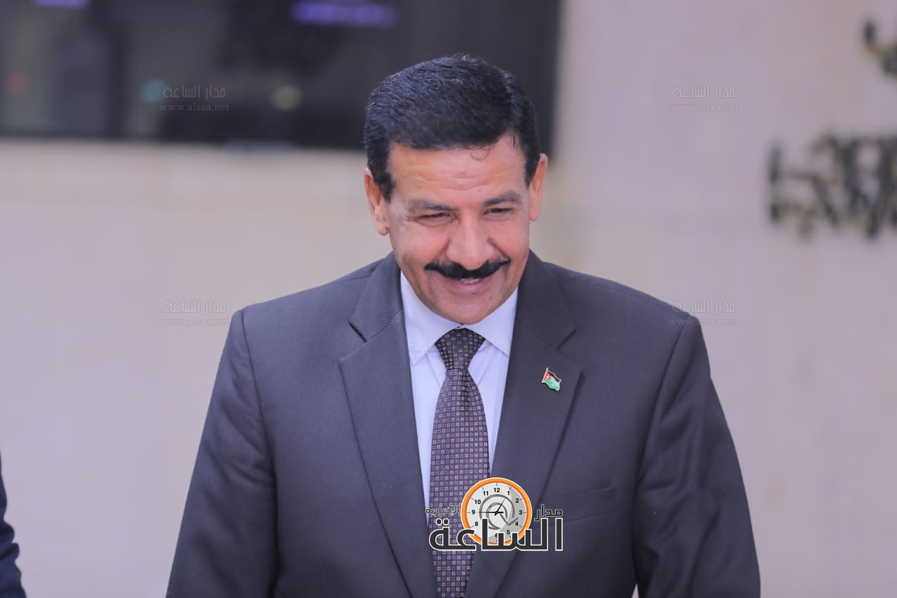 Madar Al-Saa Images 0.8666760331458316