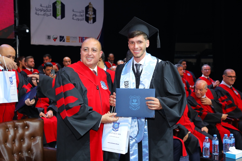 Madar Al-Saa Images 0.3317713392702817