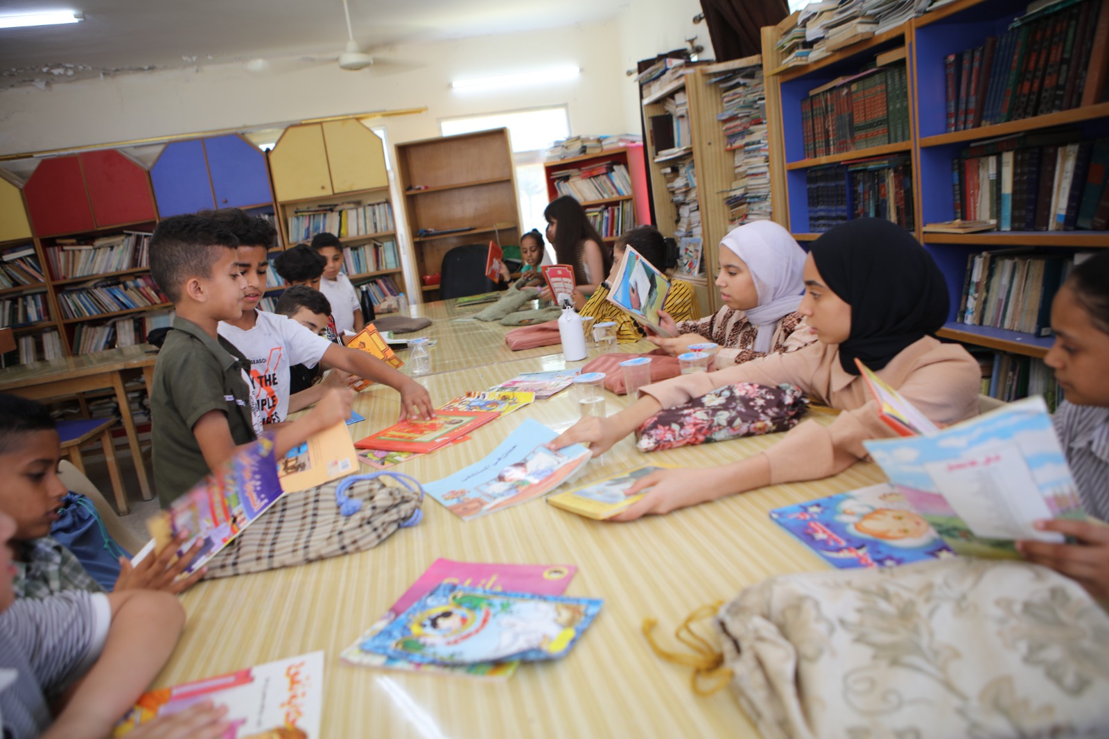 Madar Al-Saa Images 0.10510083398592762