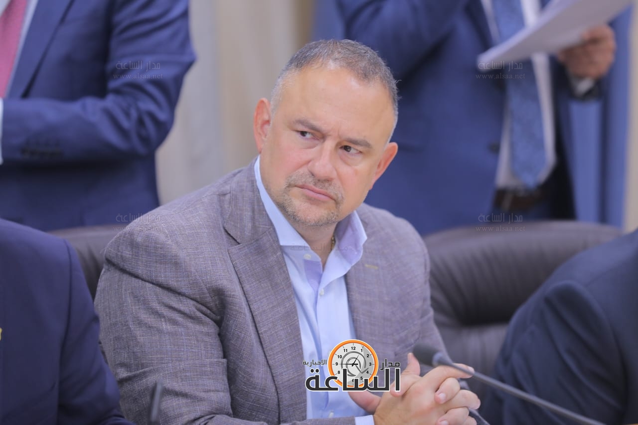 Madar Al-Saa Images 0.11030362741351785