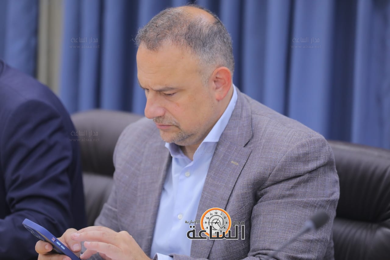 Madar Al-Saa Images 0.5434548077469519