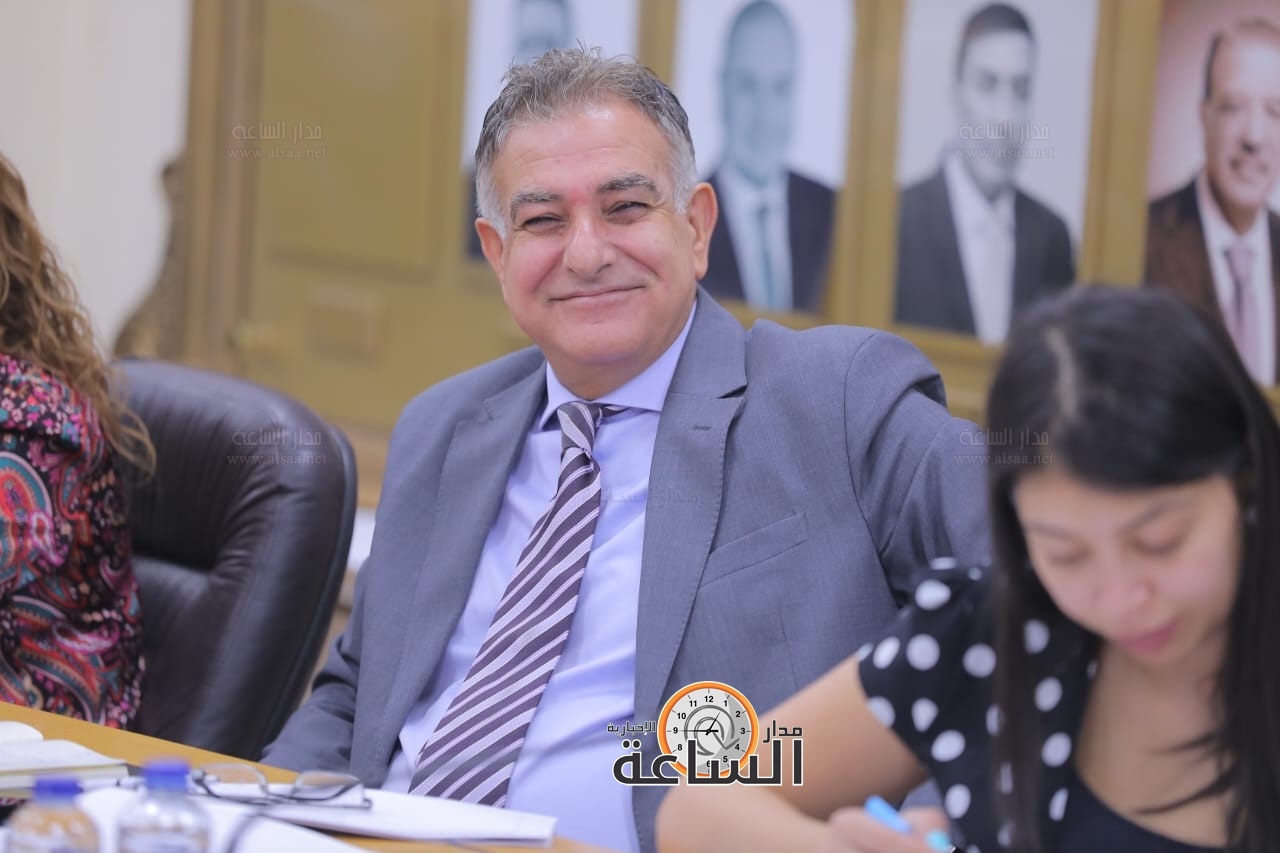 Madar Al-Saa Images 0.15857501163864485