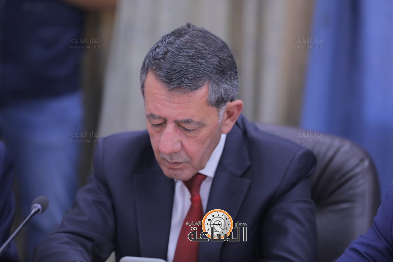 Madar Al-Saa Images 0.4104568860526183