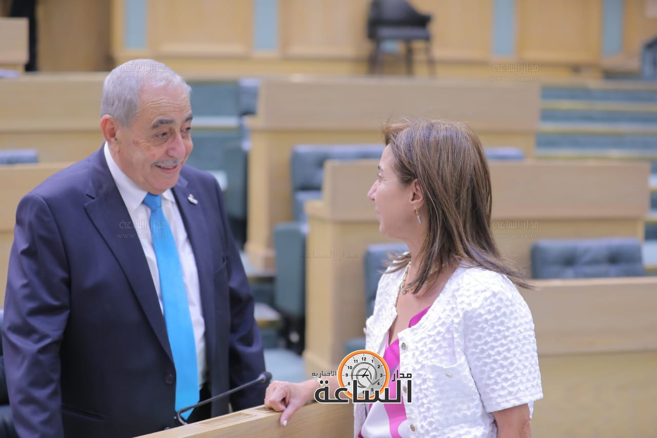 Madar Al-Saa Images 0.08171374381443663