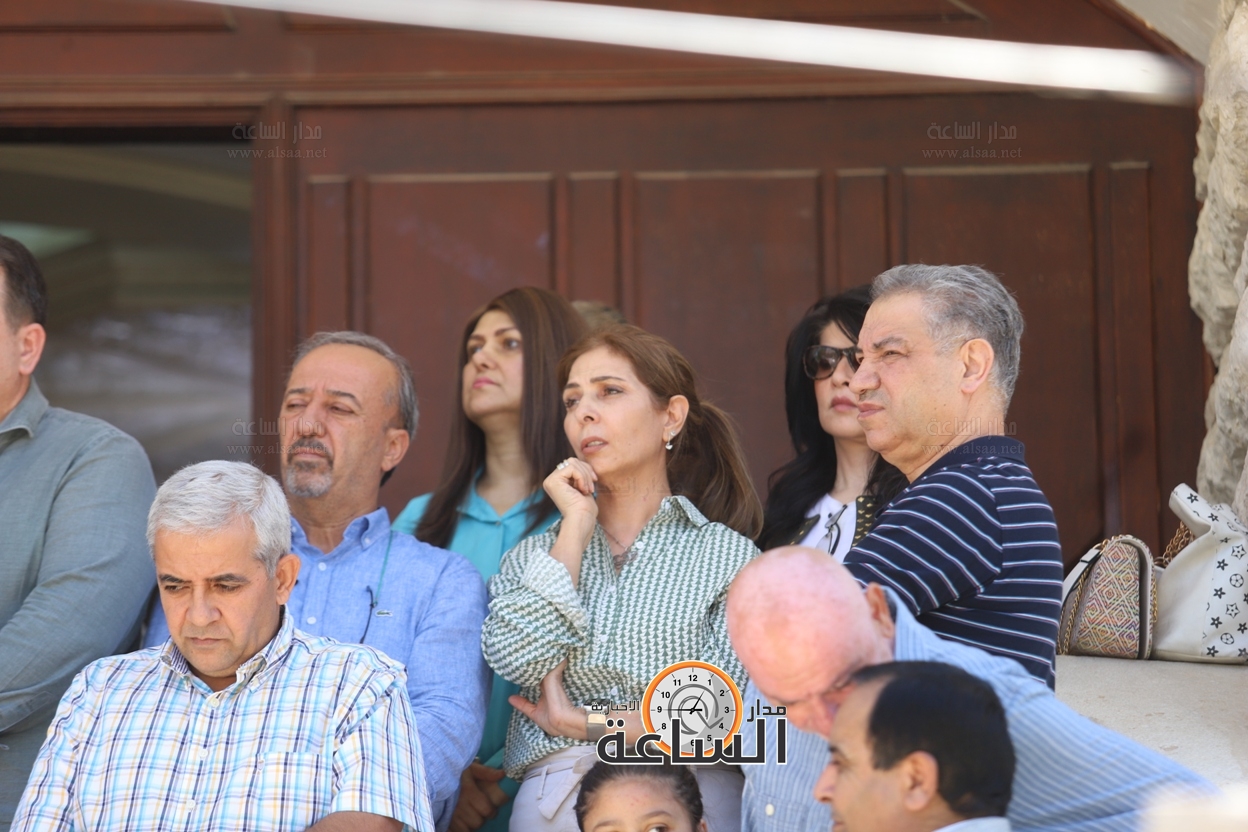 Madar Al-Saa Images 0.7497131438360223