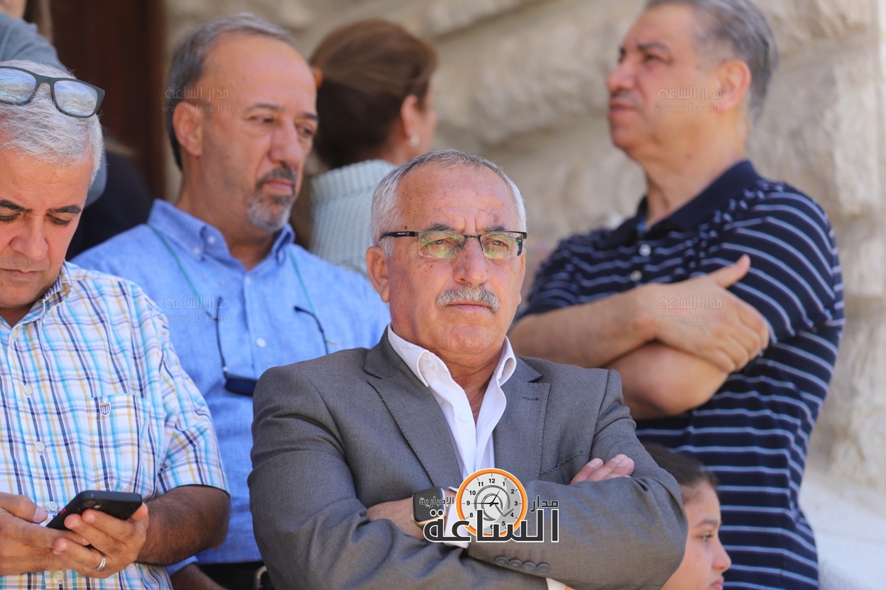 Madar Al-Saa Images 0.21792992796763677