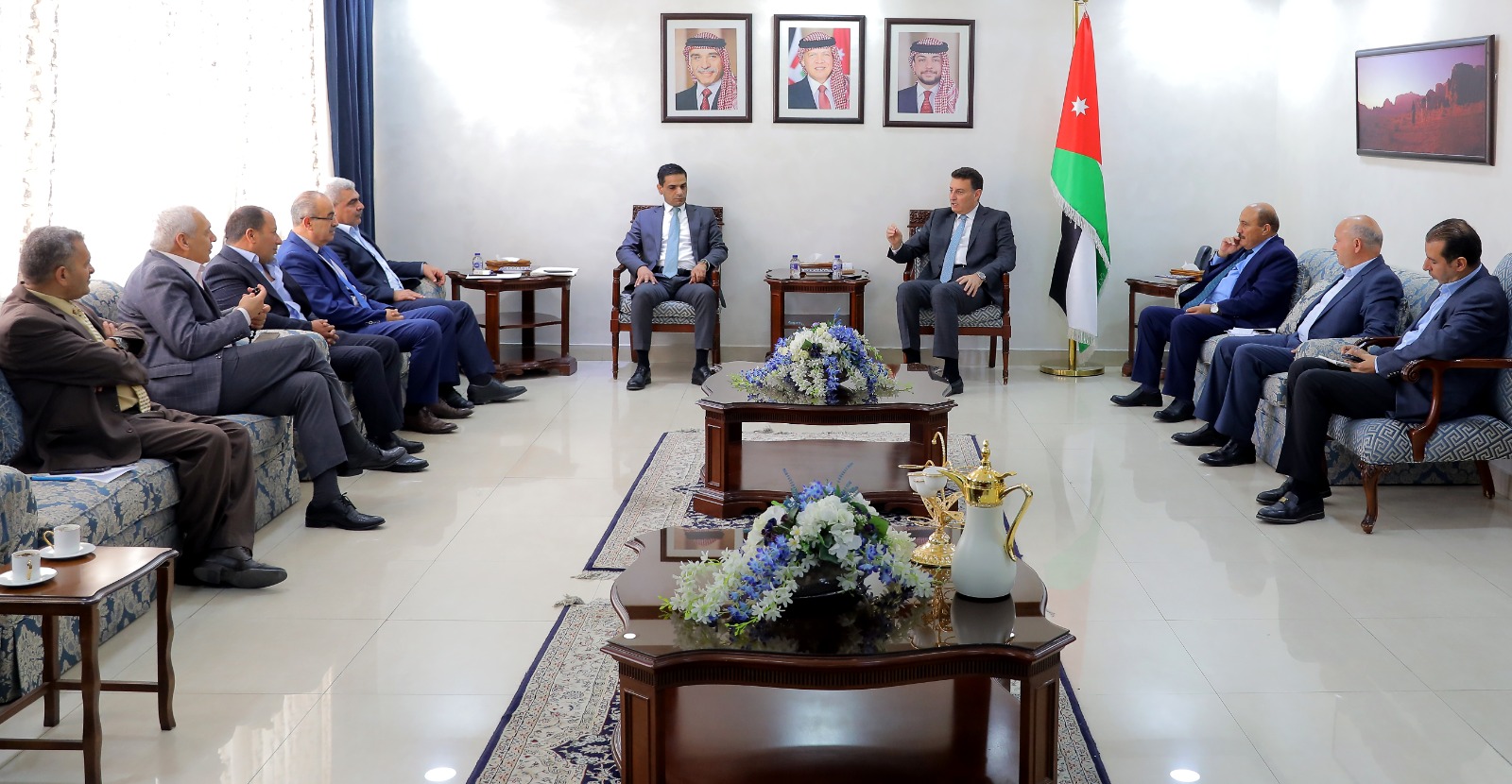 Madar Al-Saa Images 0.4431909318914613