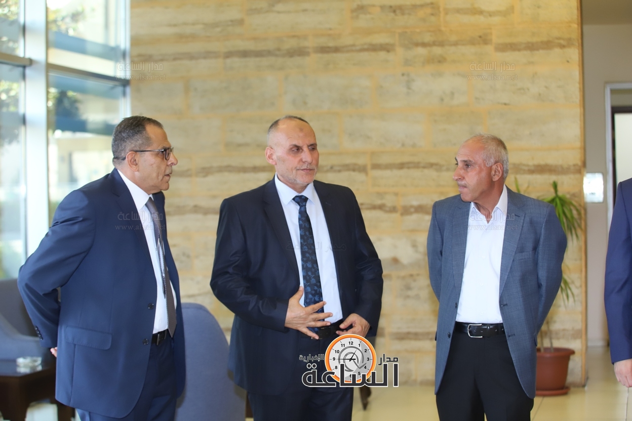 Madar Al-Saa Images 0.2956150640954721