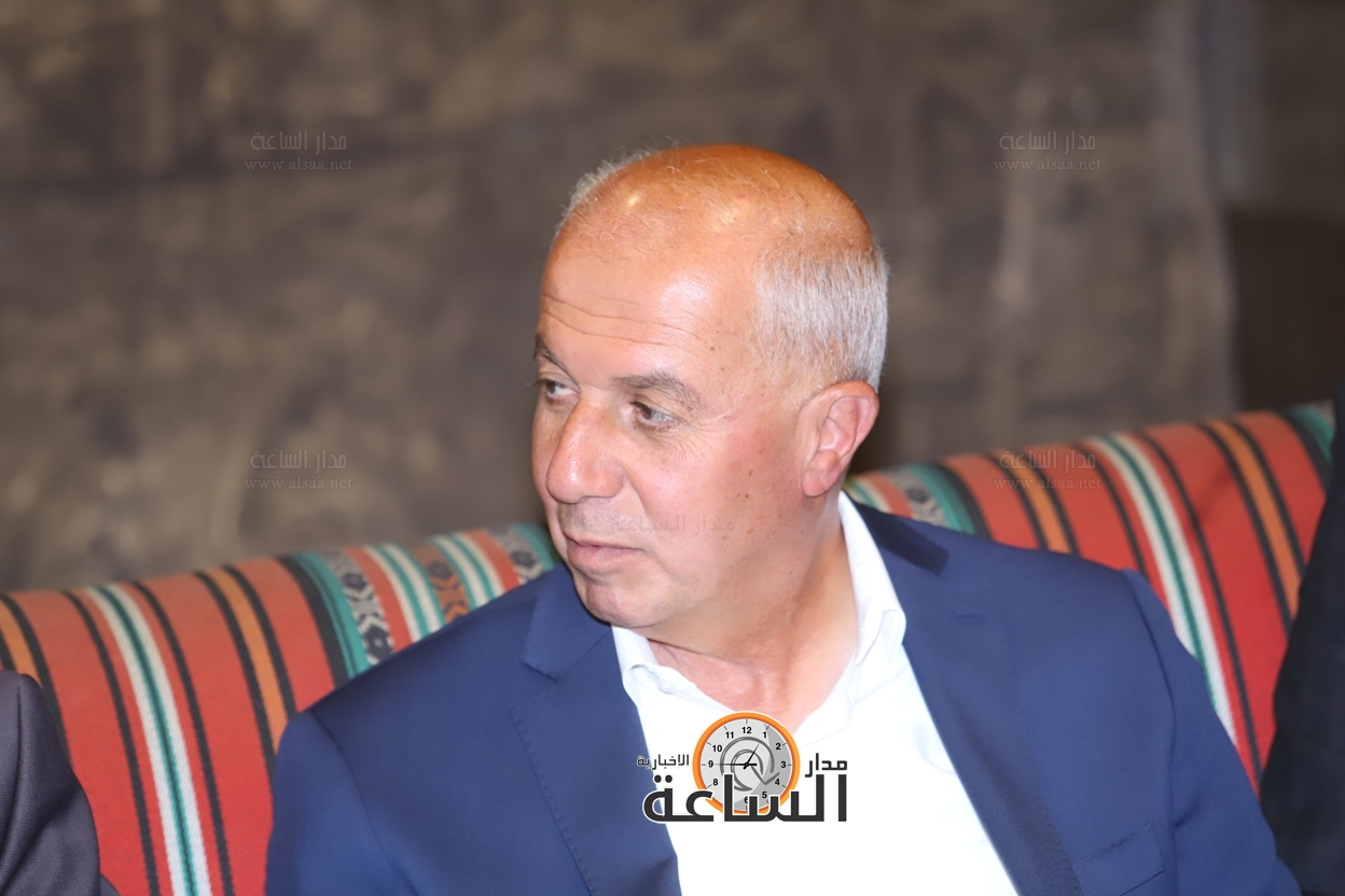 Madar Al-Saa Images 0.7240573207249751