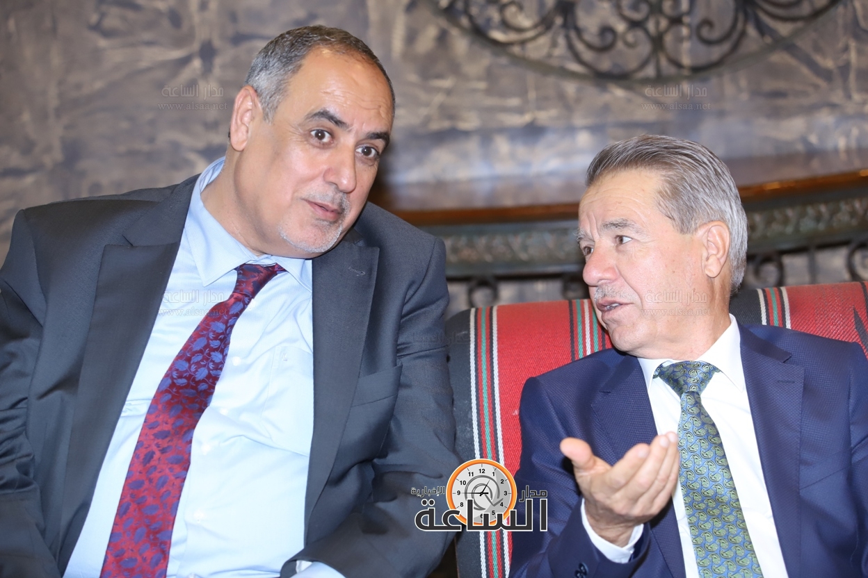 Madar Al-Saa Images 0.574243047555421