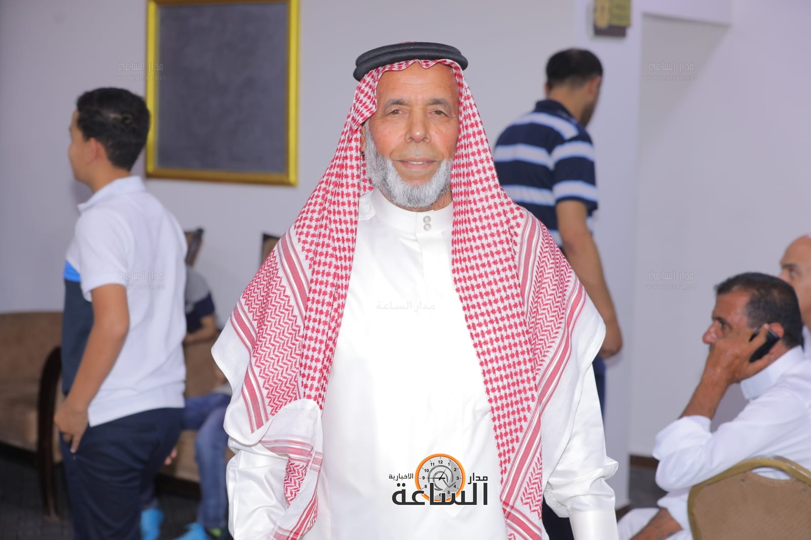 Madar Al-Saa Images 0.9319227083270812