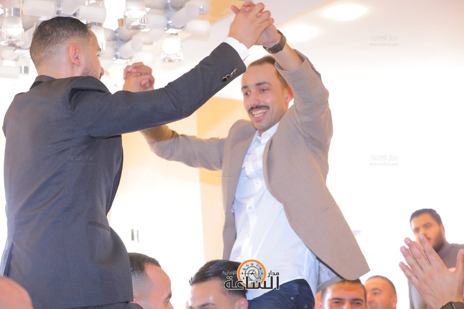 Madar Al-Saa Images 0.8816292653203786