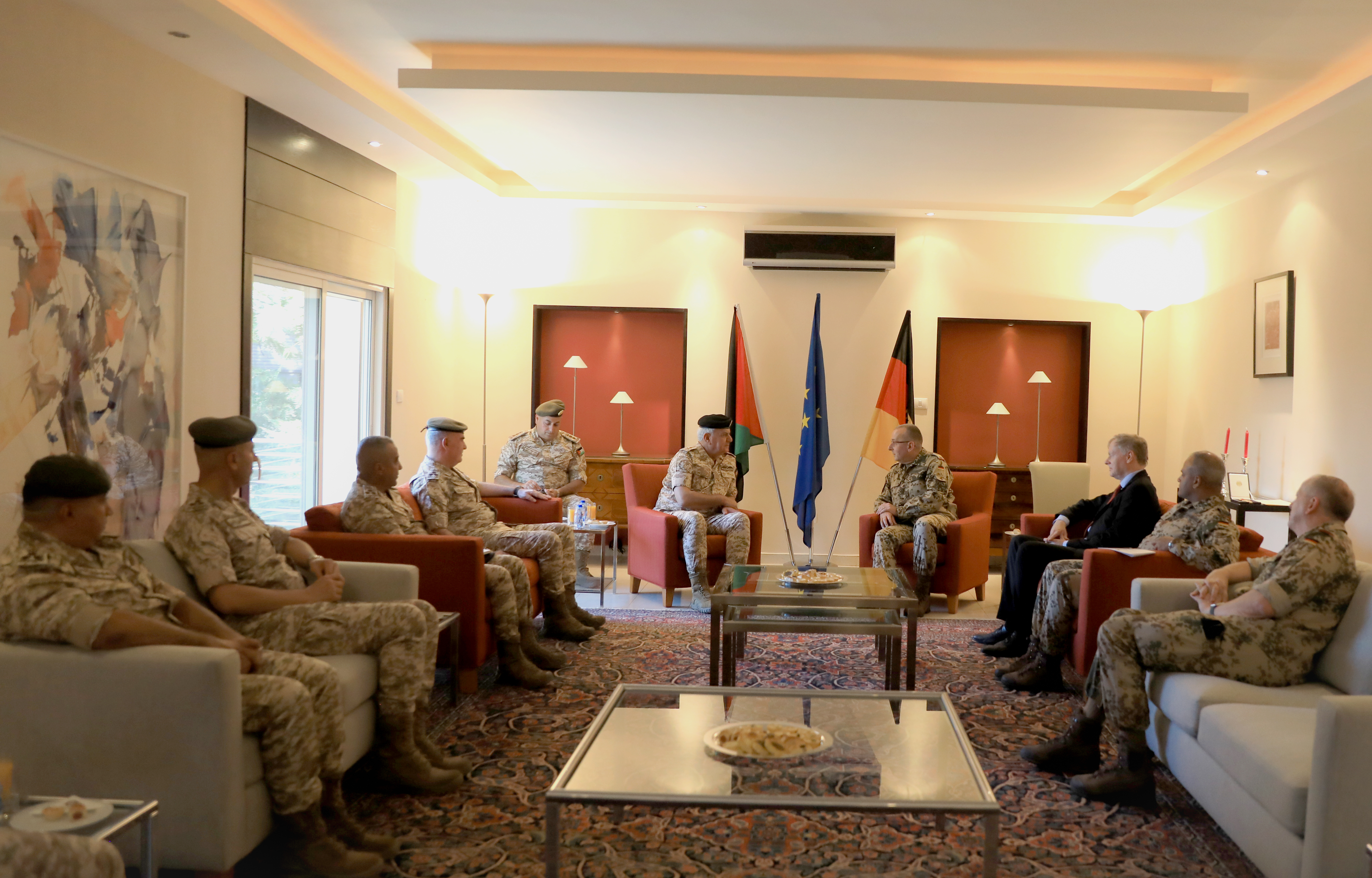 Madar Al-Saa Images 0.7171950868379304