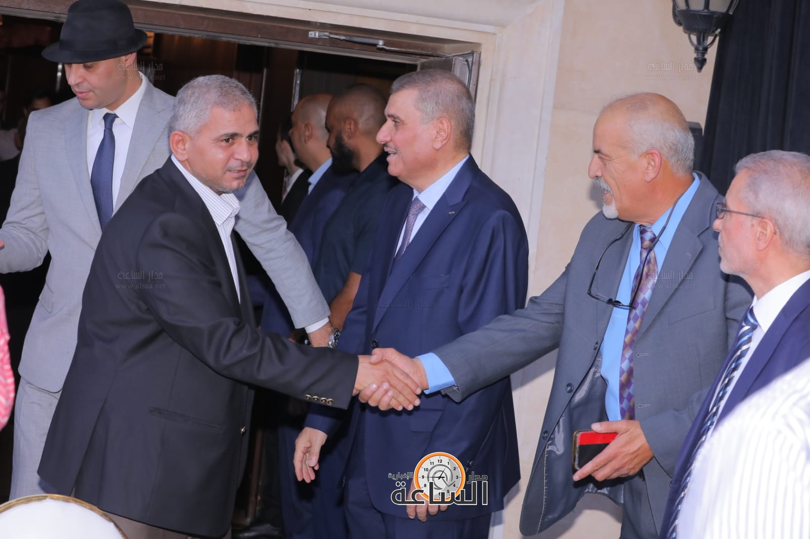 Madar Al-Saa Images 0.09542047289737132