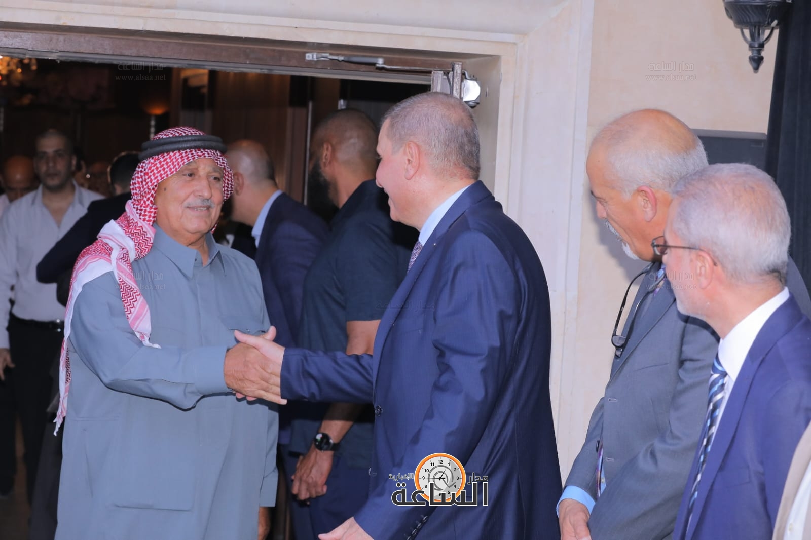 Madar Al-Saa Images 0.9822777807706524