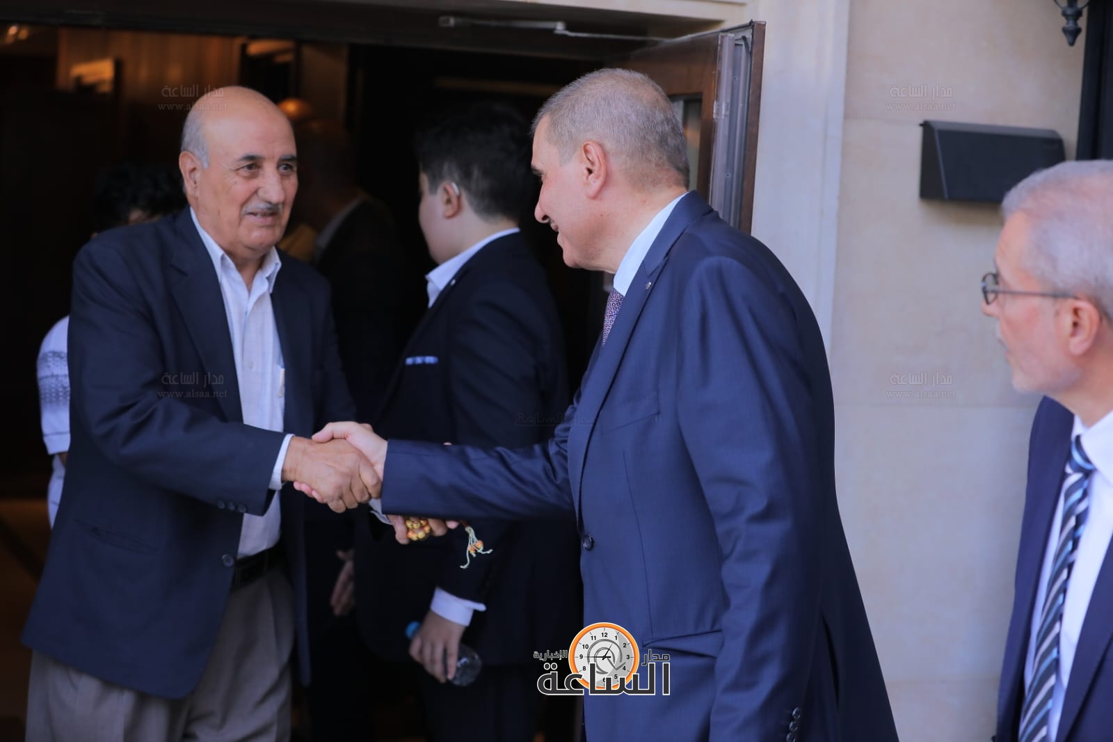 Madar Al-Saa Images 0.6639825884242325