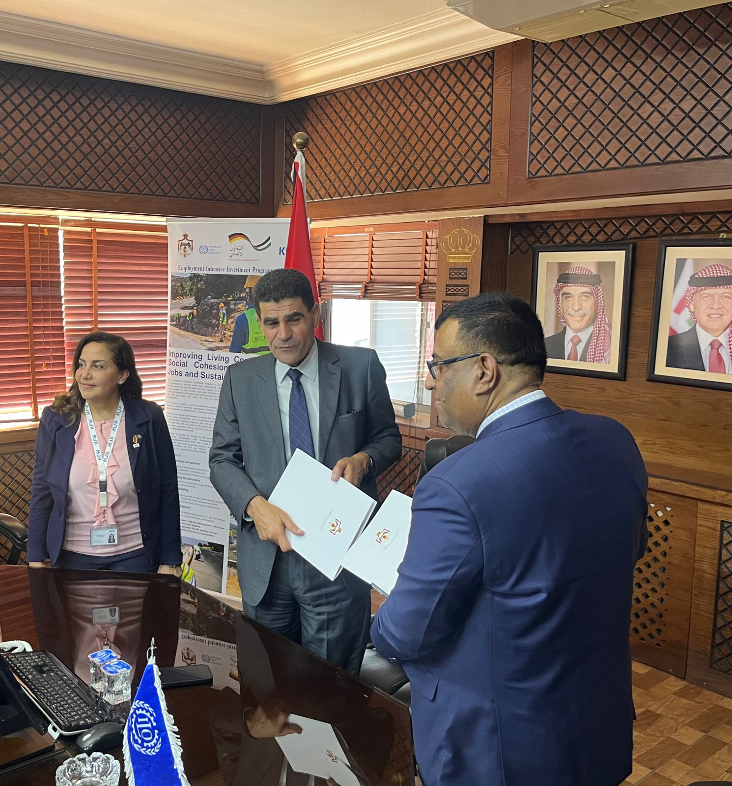 Madar Al-Saa Images 0.20975384638261585