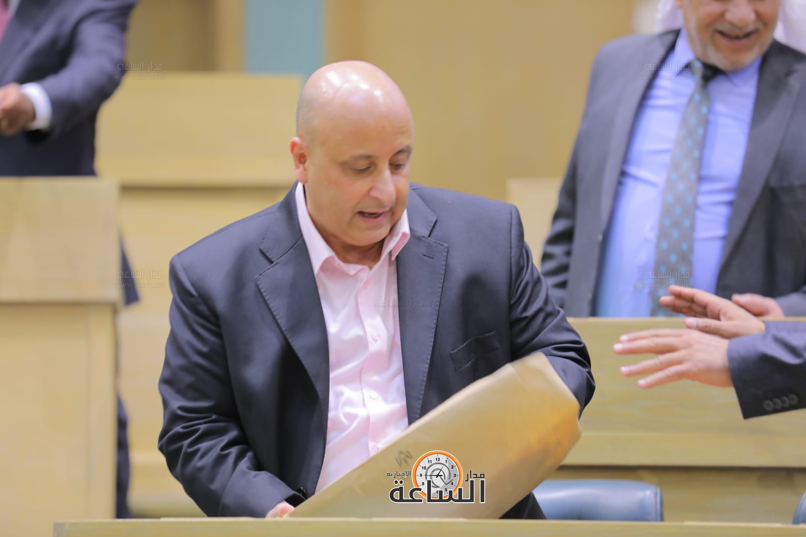 Madar Al-Saa Images 0.17998525493023987