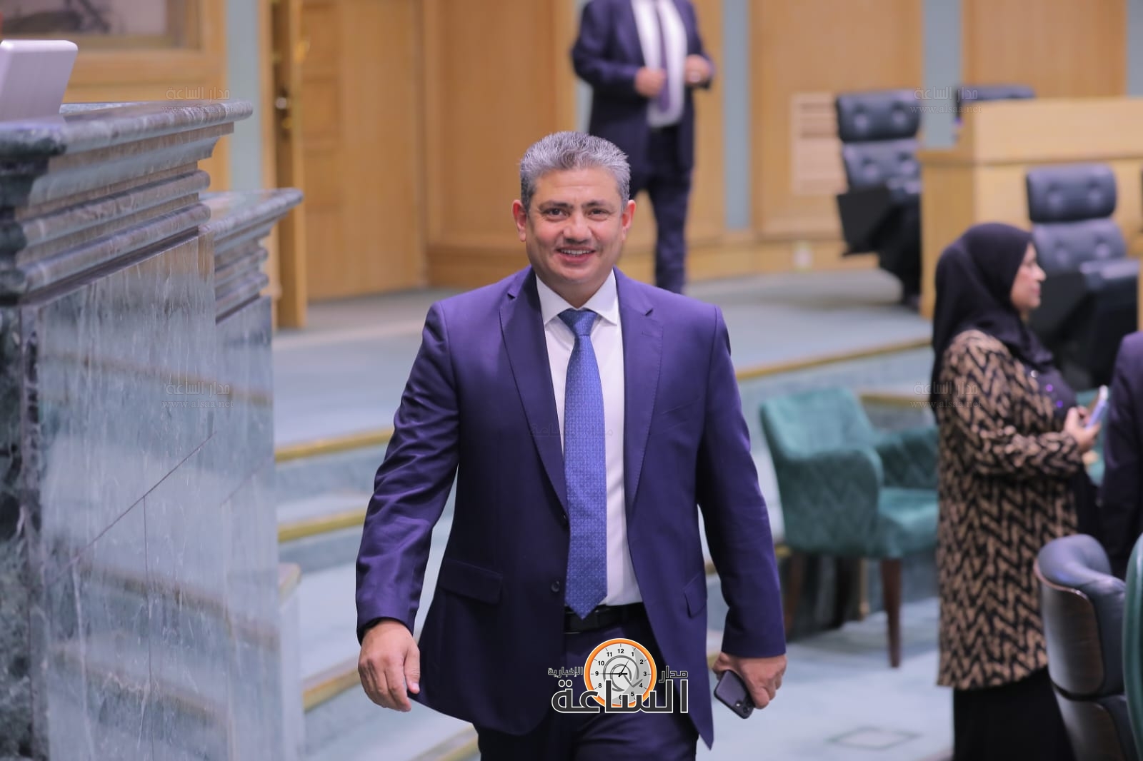 Madar Al-Saa Images 0.3934527662005096