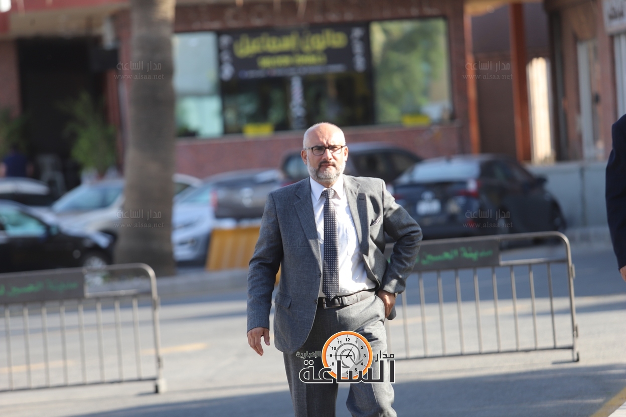 Madar Al-Saa Images 0.9436294159756047