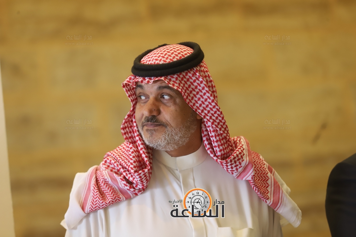 Madar Al-Saa Images 0.6596602311839233