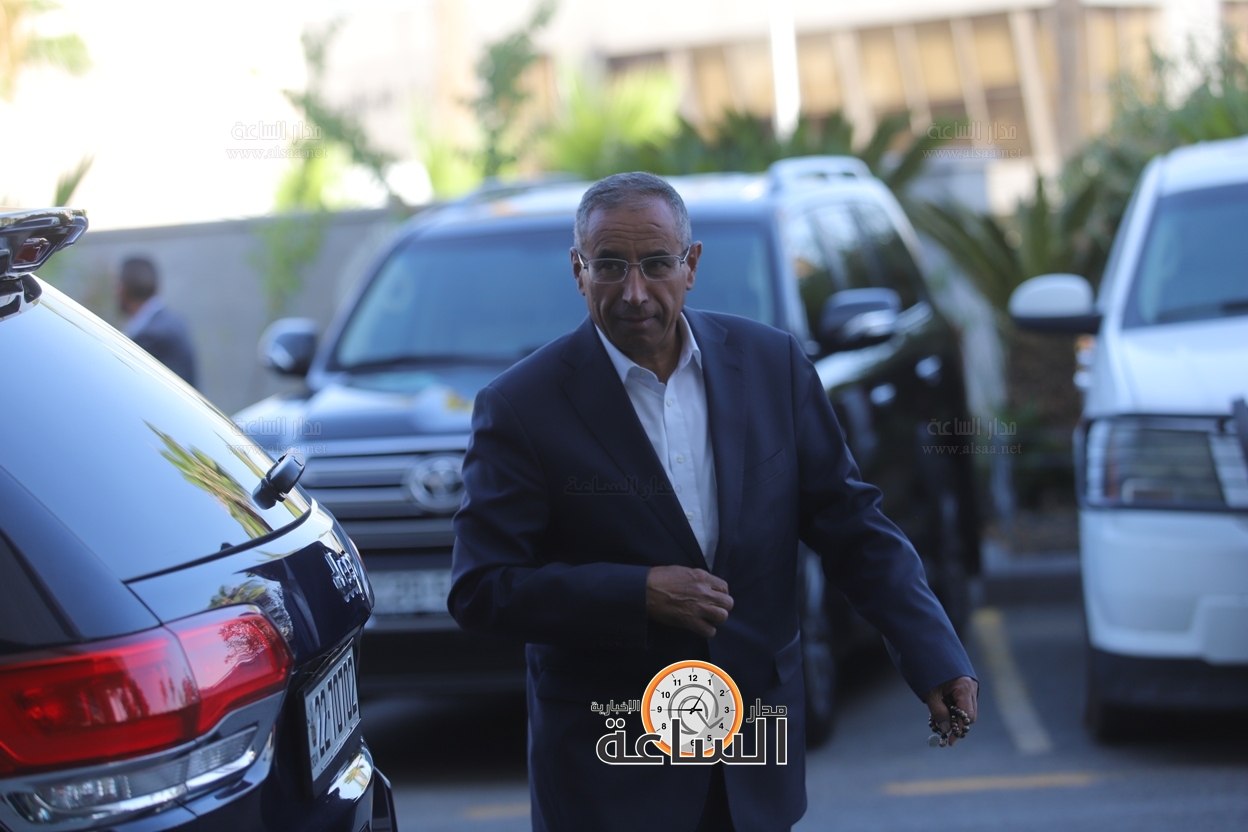 Madar Al-Saa Images 0.8944739314797878