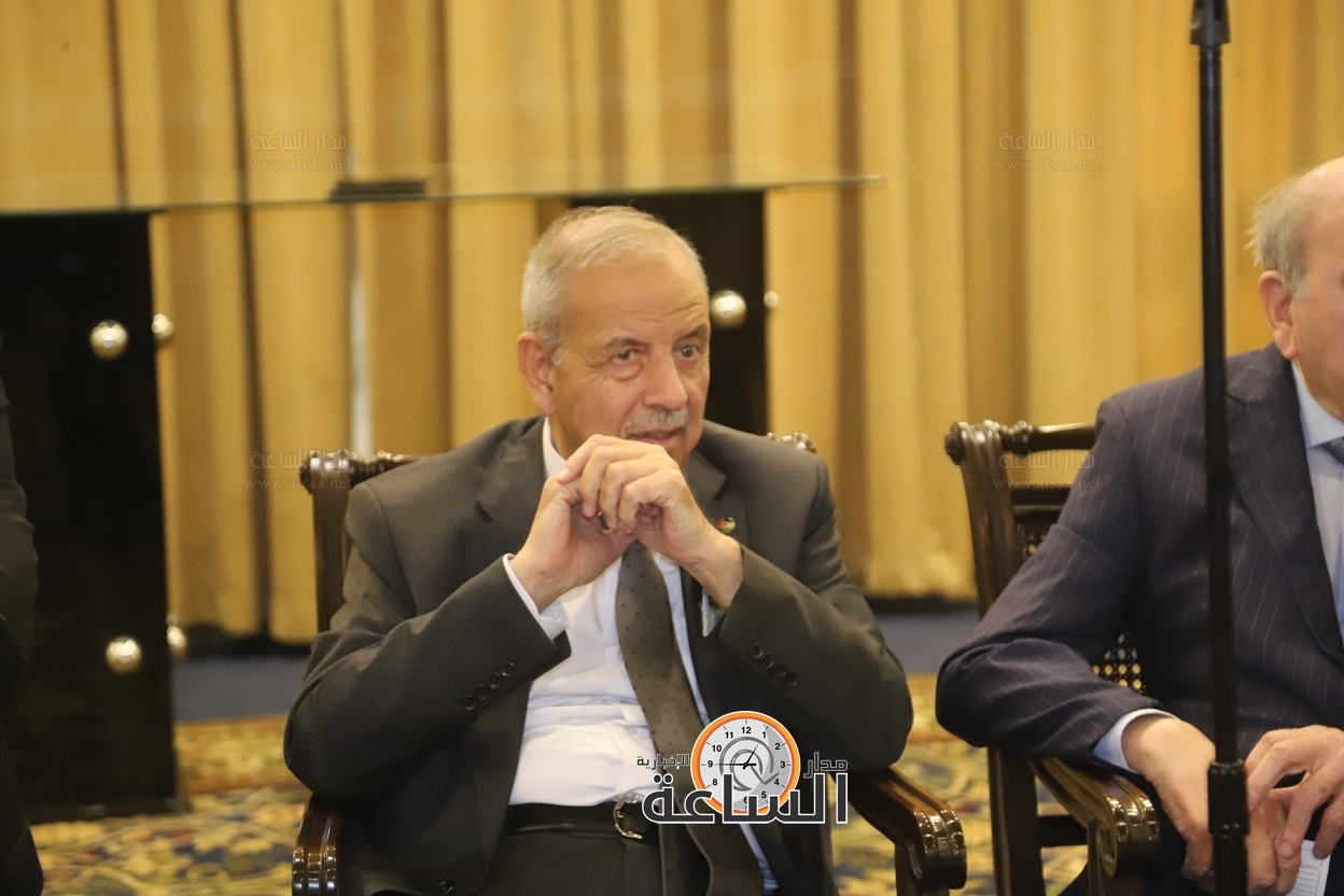 Madar Al-Saa Images 0.40326065803653055