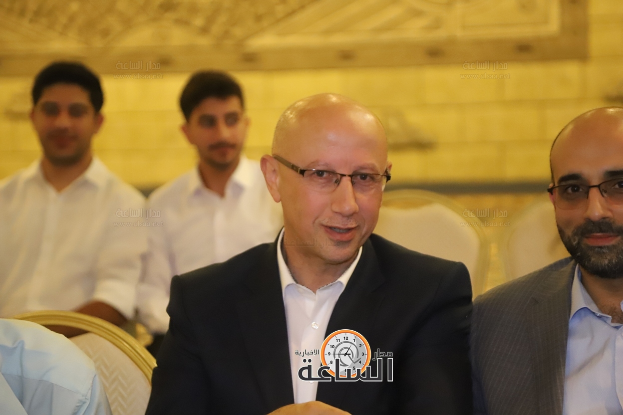 Madar Al-Saa Images 0.9215907105381946