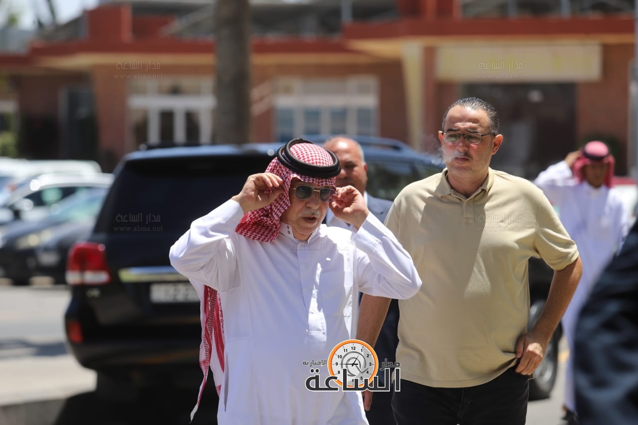 Madar Al-Saa Images 0.48002346528713824