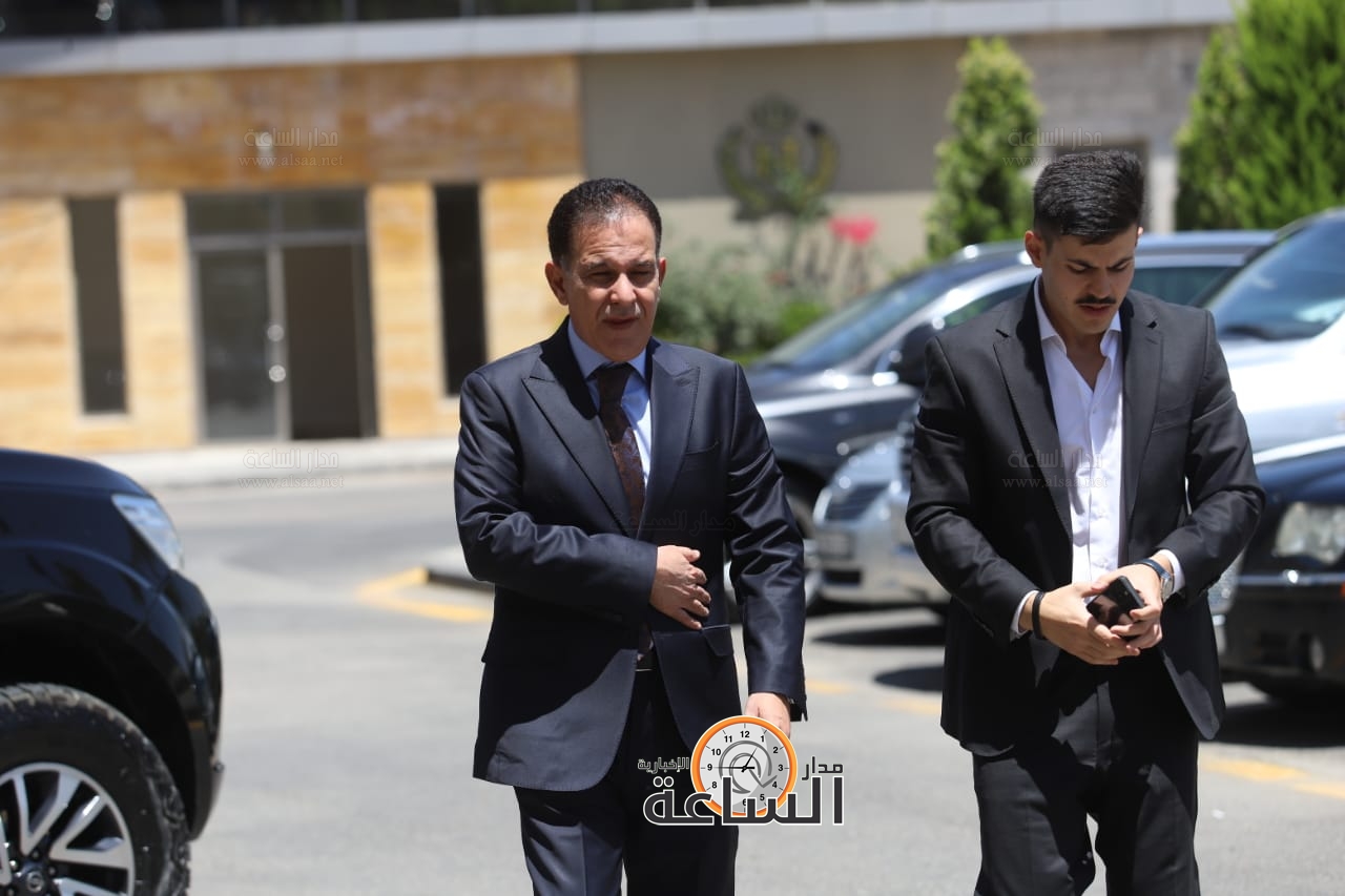 Madar Al-Saa Images 0.7749764530788694