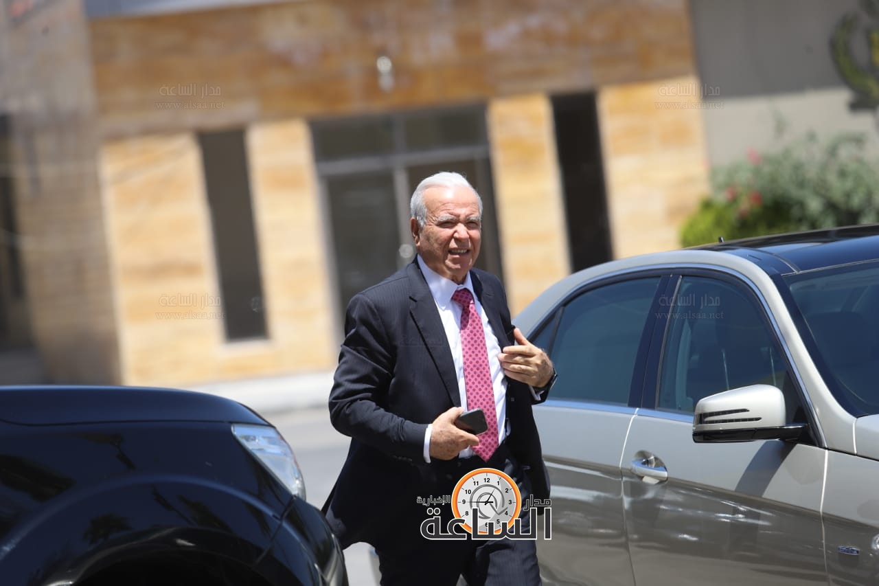 Madar Al-Saa Images 0.6392935145234975