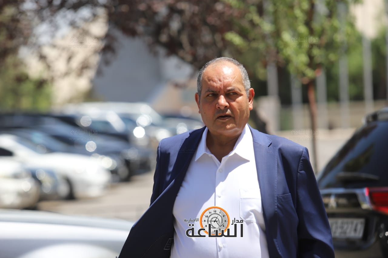 Madar Al-Saa Images 0.36834396513633116