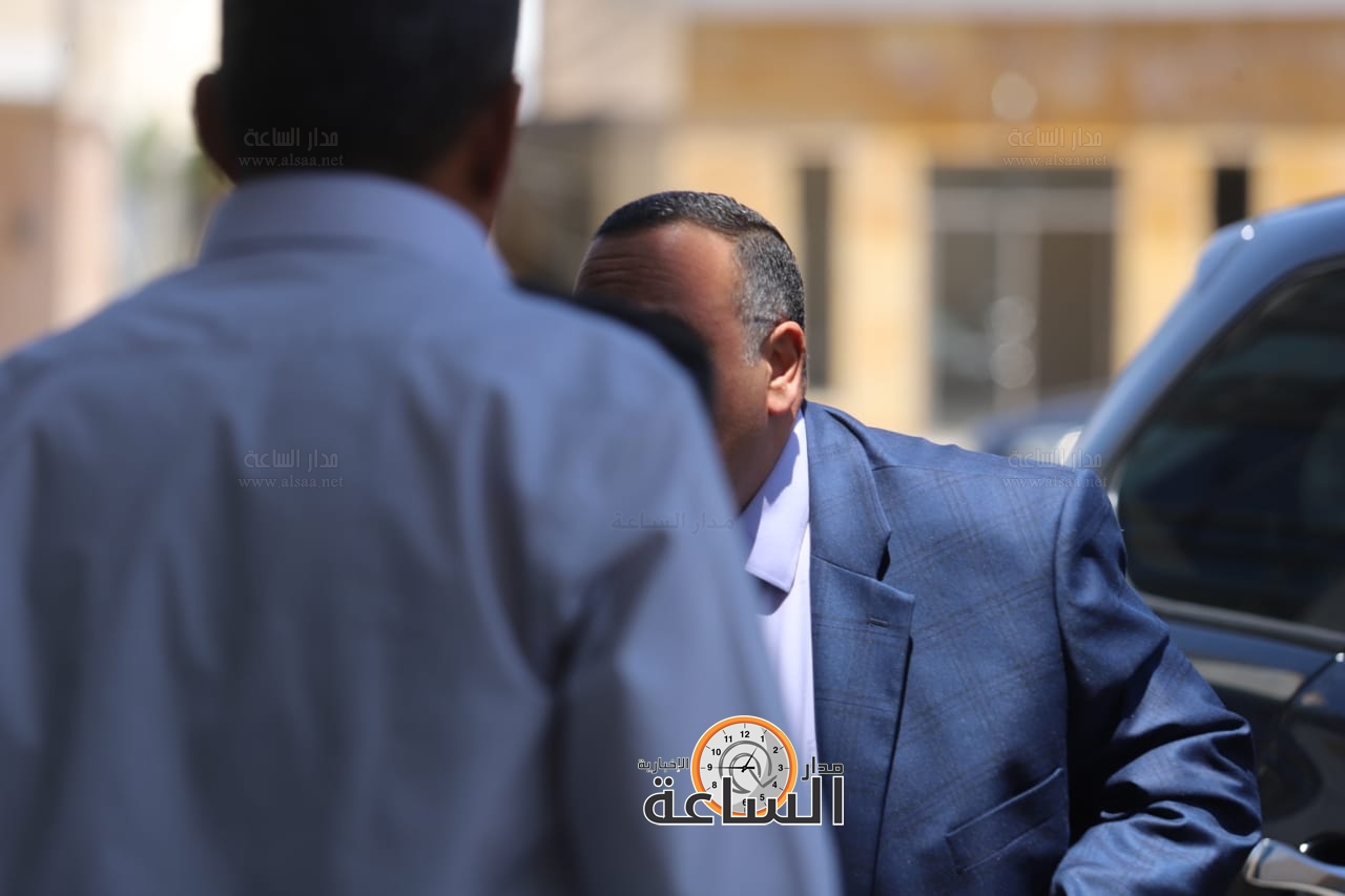 Madar Al-Saa Images 0.46762477871631947