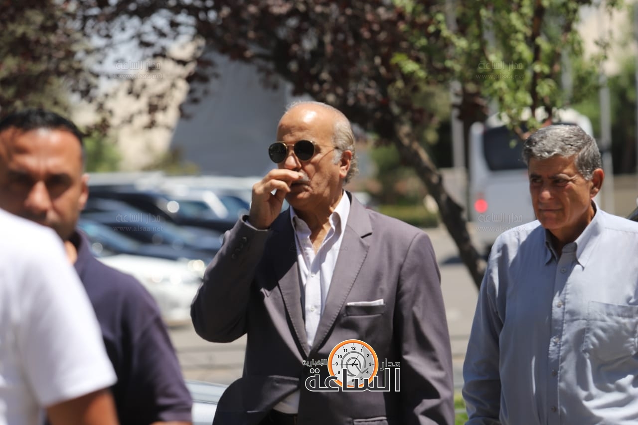 Madar Al-Saa Images 0.682534832862205