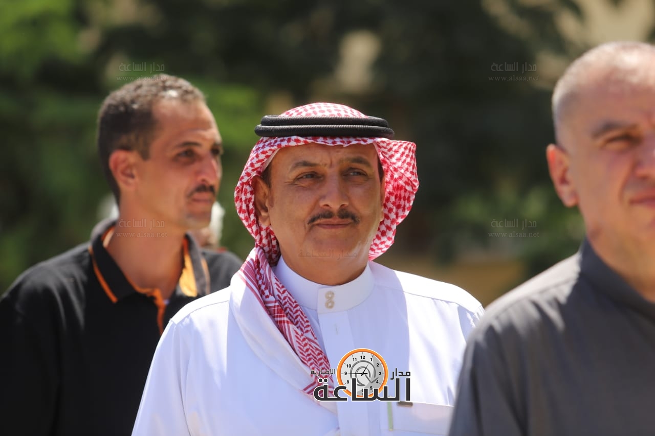 Madar Al-Saa Images 0.3908050853264482