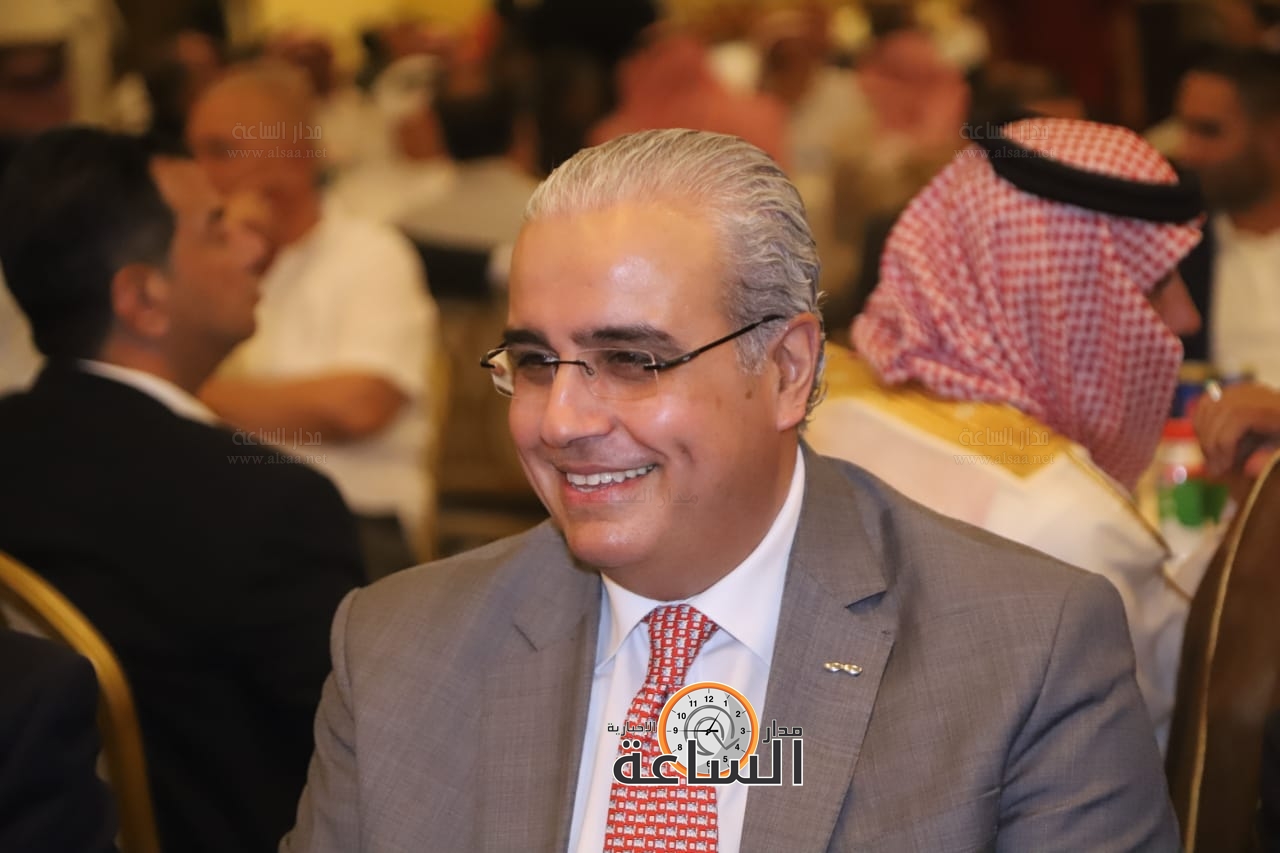 Madar Al-Saa Images 0.04233080656919386