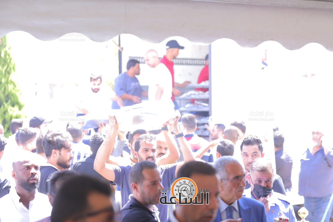 Madar Al-Saa Images 0.44670106152639977