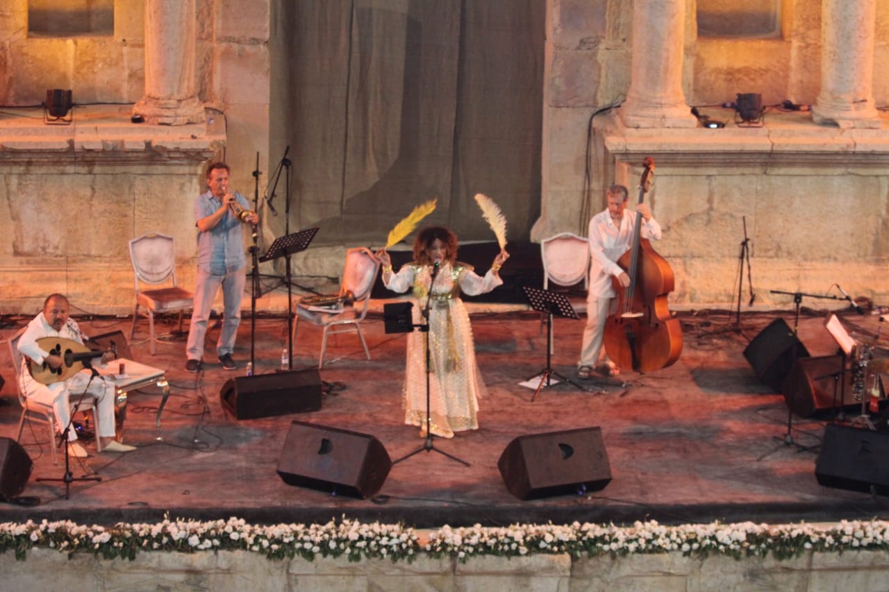 Madar Al-Saa Images 0.9186222515685102