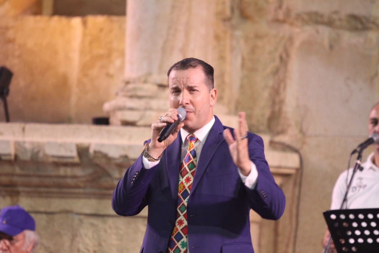 Madar Al-Saa Images 0.3739485235911111