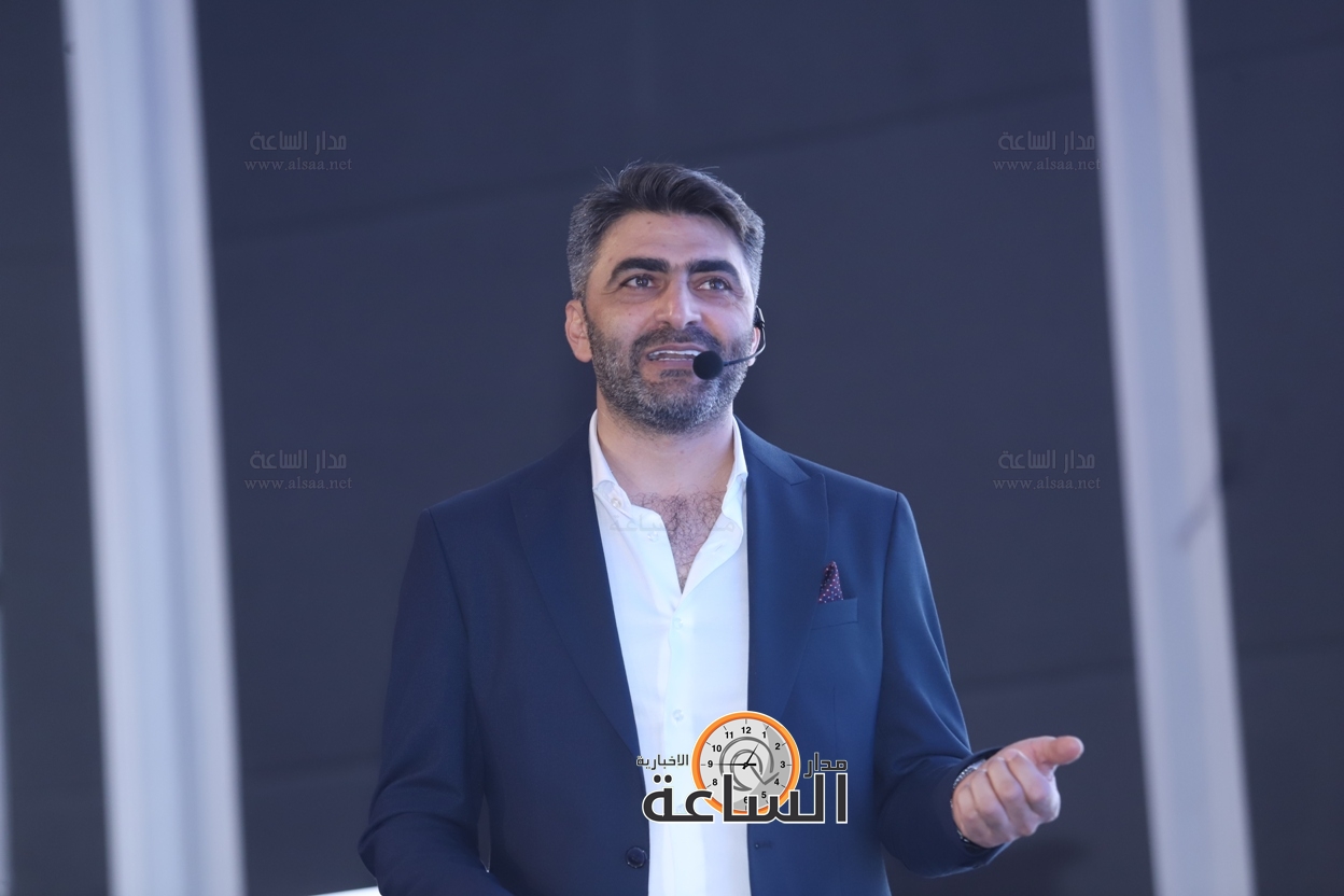 Madar Al-Saa Images 0.0735377155414455