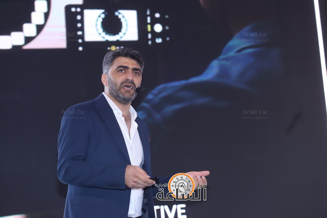 Madar Al-Saa Images 0.03588464649263212