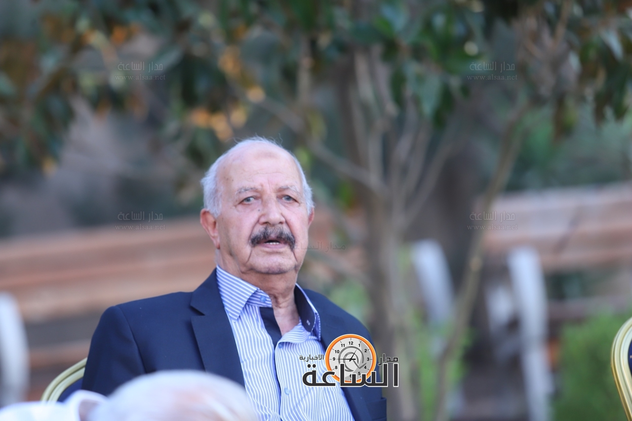 Madar Al-Saa Images 0.9271934477287549