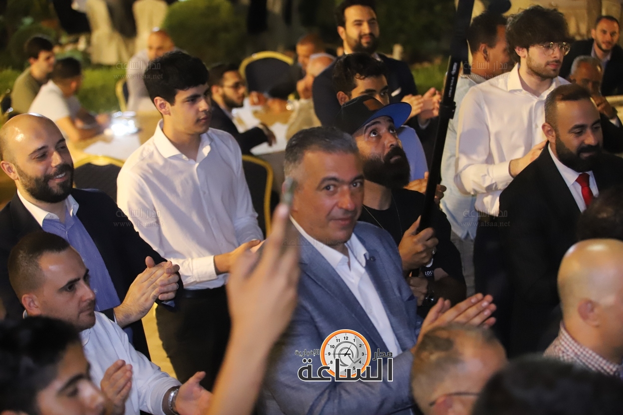 Madar Al-Saa Images 0.515245323532413