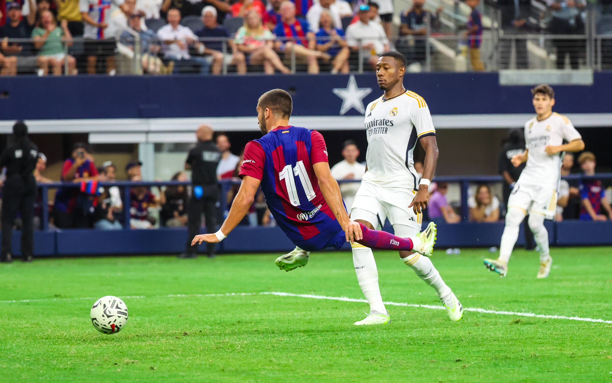 Madar Al-Saa Images 0.6182773429765231