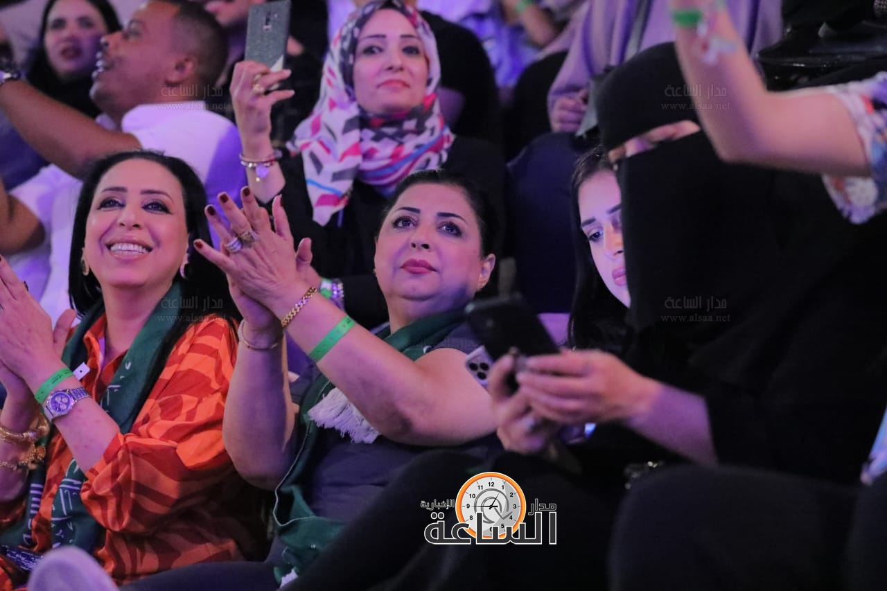 Madar Al-Saa Images 0.6958464823239822