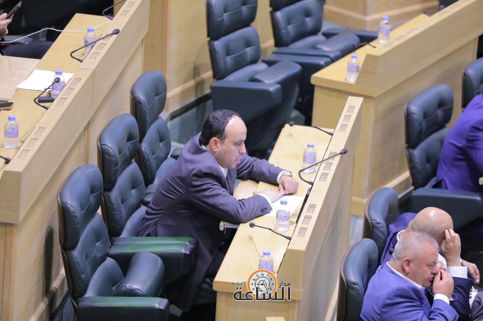 Madar Al-Saa Images 0.4009323352203835