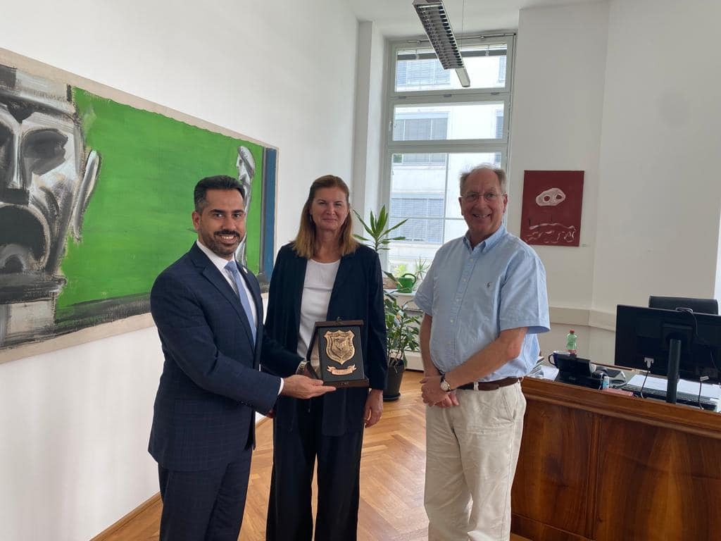 Madar Al-Saa Images 0.2699385775235543