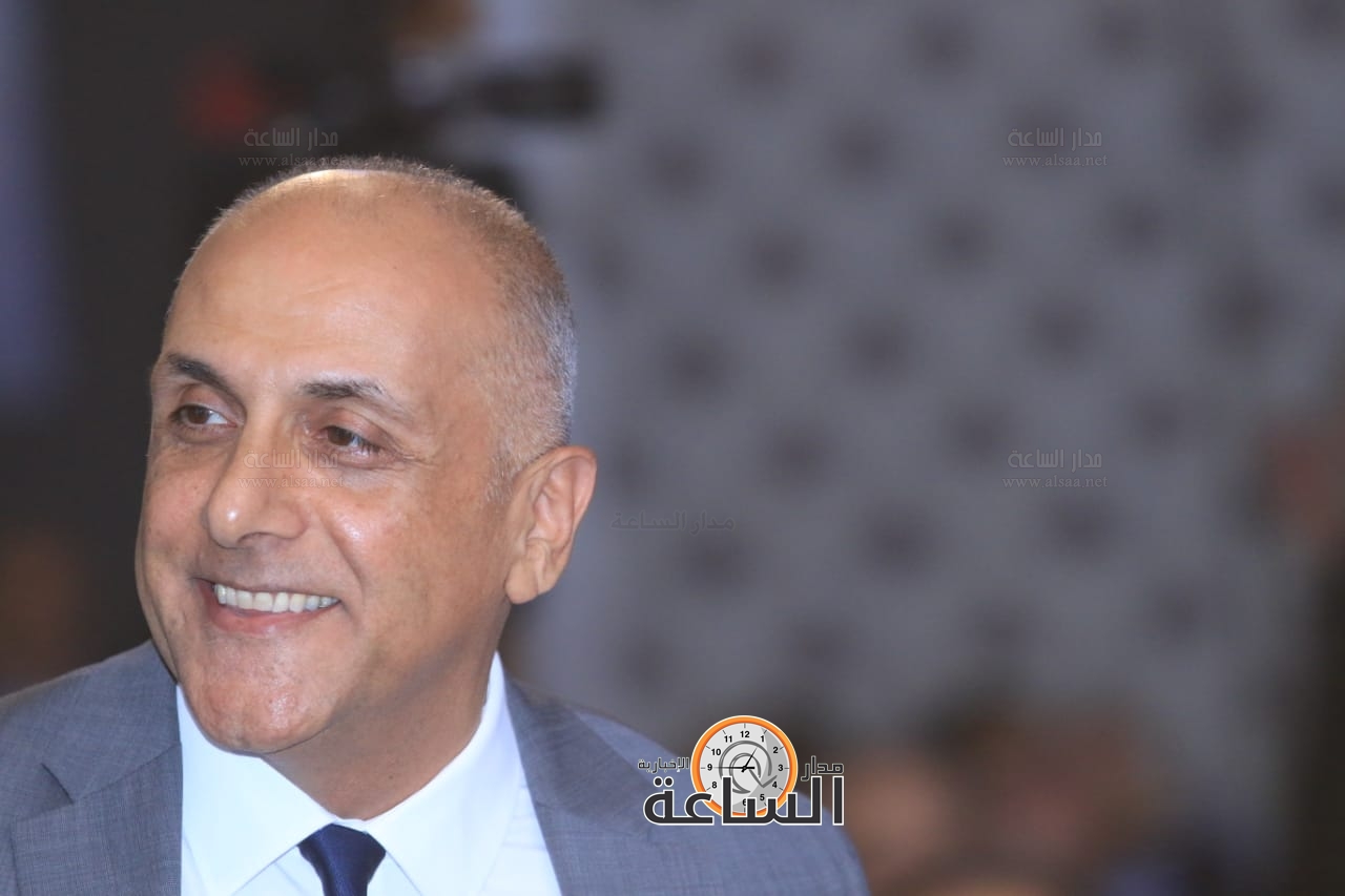 Madar Al-Saa Images 0.8808916973603418